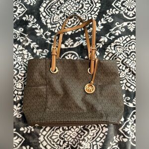 Michael KORS purse tote